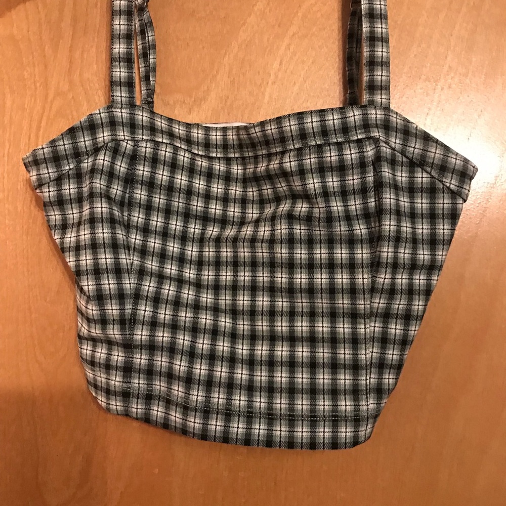 Hollister Advanced Stretch crop tank.  Size small